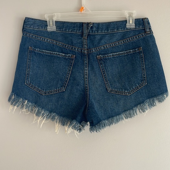 We The Free FP Jean Shorts Button Fly Frayed Hem 29 - Picture 3 of 6